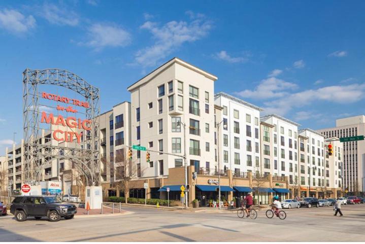 Spacious 2Br Condo Downtown Near Railroad Park Birmingham Exterior photo
